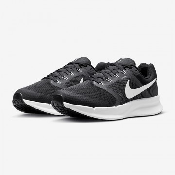 Tenis Nike W Run Swift 3